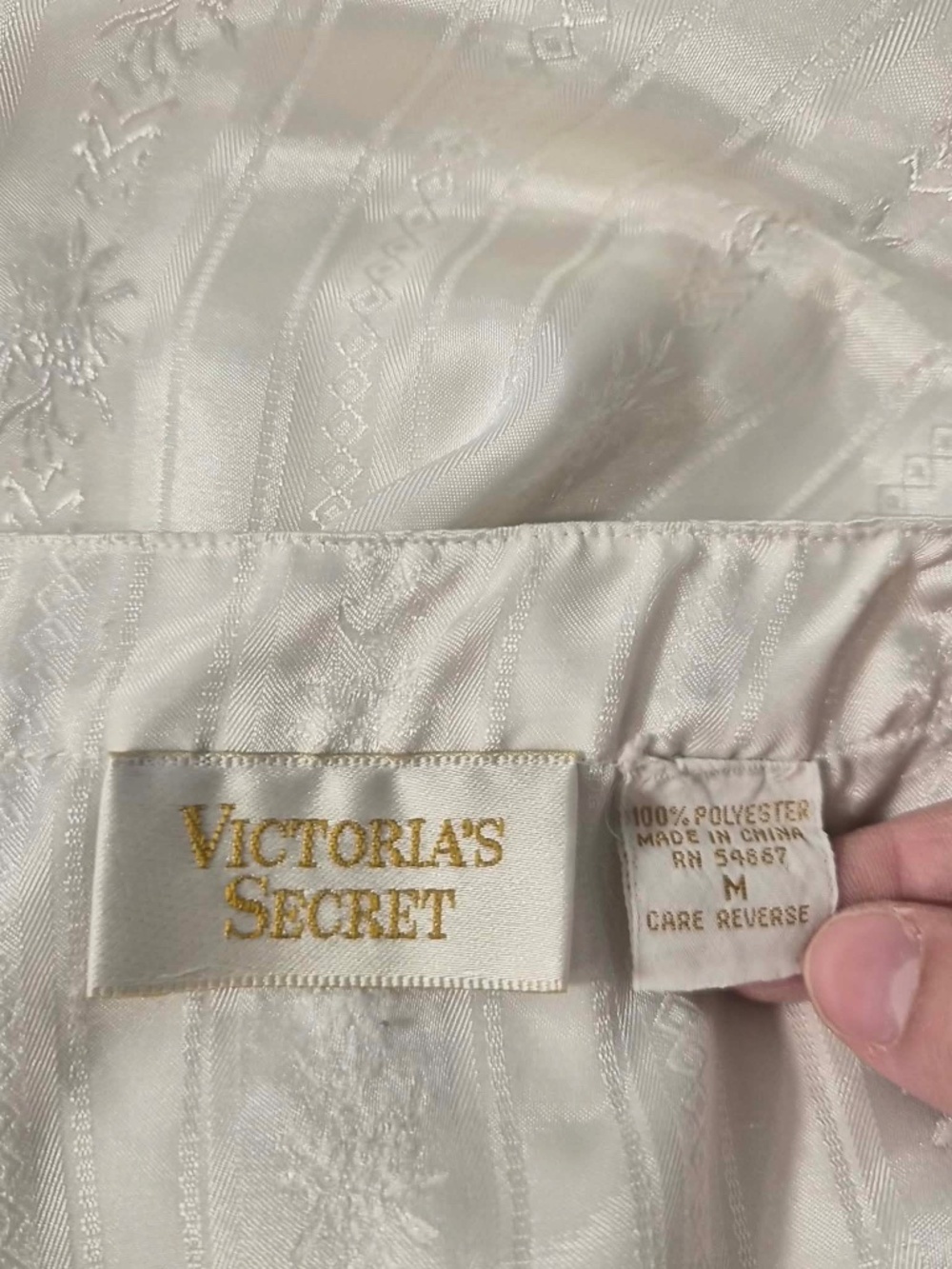 Victoria Secret Vintage 80s Gold Label Romantic Ivory Satin 2 Piece Pajama Set M - Picture 12 of 15